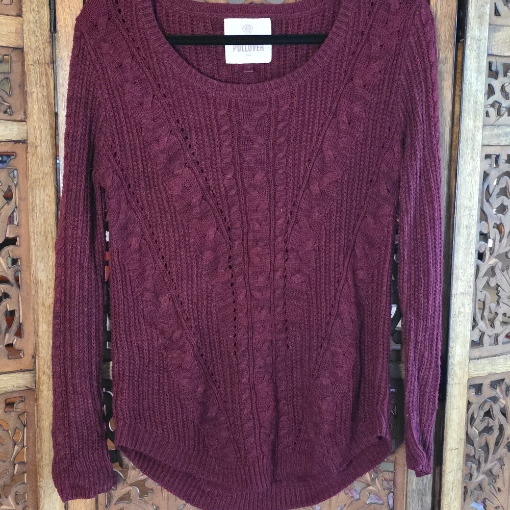 🌟 SO Women's Burgundy Cable Knit Sweater Size M